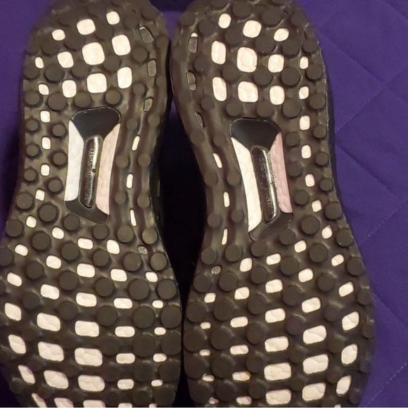 Black Adidas Ultra Boost in perfect condition - Picture 6 of 6